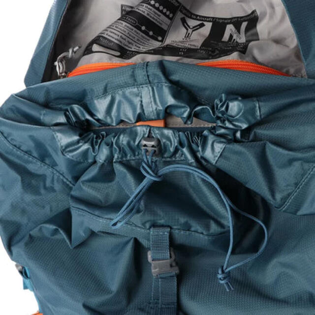 Deuter(ドイター)のDEUTER バックパック　リュック レディースのバッグ(リュック/バックパック)の商品写真