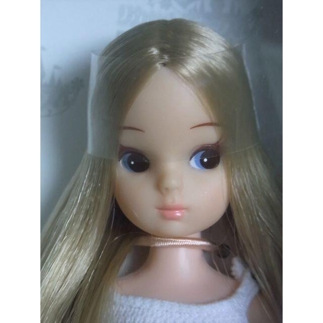 復刻版初代リカちゃん リカちゃんキャッスル 25周年記念モデル 11846 復刻版初代リカちゃん リカちゃんキャッスル 25周年記念モデル 11846