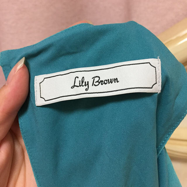 Lily Brown(リリーブラウン)のアシメフレアーワンピース レディースのワンピース(ミニワンピース)の商品写真