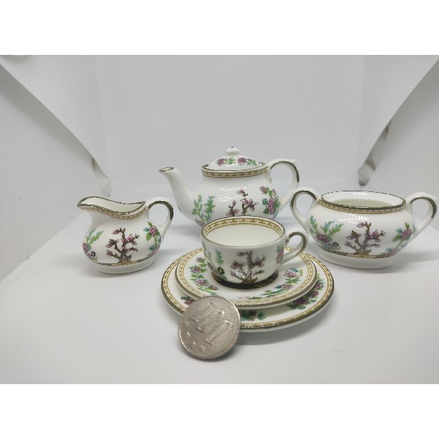 ミニチュア コールポート coalport ウェッジウッド アンティーク カップ | フリマアプリ ラクマ