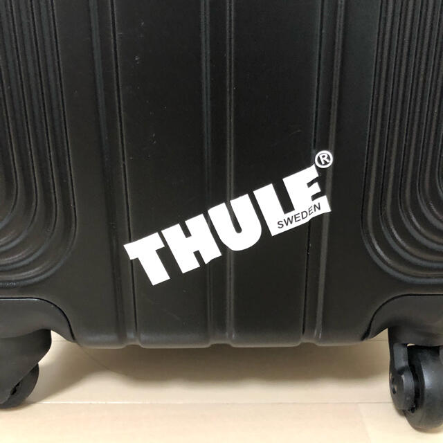 THULE(スーリー)のTHULE/スーリー ロゴステッカー ホワイト 白 正規品 サイズ中 13cm 自動車/バイクのバイク(ステッカー)の商品写真