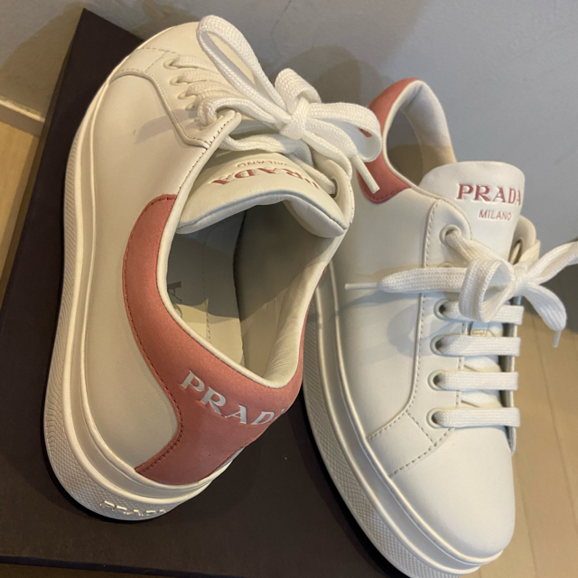 Prada プラダ レザースニーカー ホワイトピンク | www.jarussi.com.br