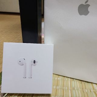 アップル(Apple)のAPPLE AirPods with Charging Case MV7N2J/(ヘッドフォン/イヤフォン)