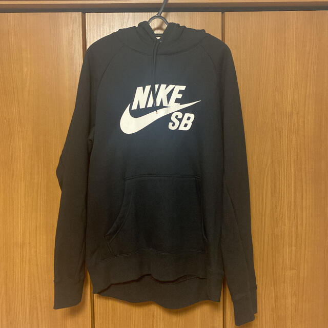 NIKE(ナイキ)のNIKE ナイキ　ナイキsb パーカー メンズのトップス(パーカー)の商品写真