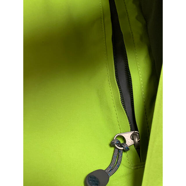 mont bell(モンベル)のmontbell モンベルマウンテンパーカーアウターGORE Texフード付 メンズのジャケット/アウター(マウンテンパーカー)の商品写真