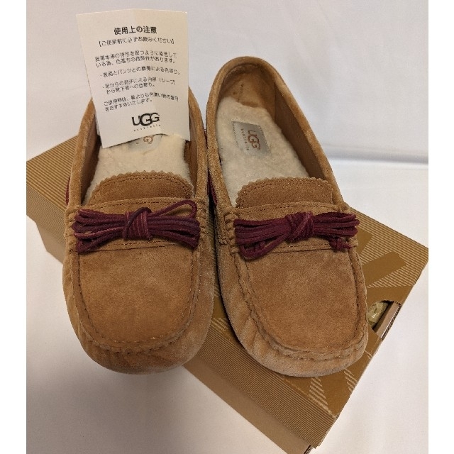 UGG(アグ)のアグ  モカシン  スリッポン  25㌢ レディースの靴/シューズ(スリッポン/モカシン)の商品写真