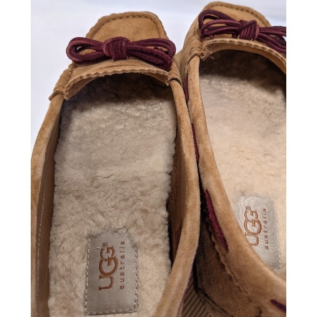 UGG(アグ)のアグ  モカシン  スリッポン  25㌢ レディースの靴/シューズ(スリッポン/モカシン)の商品写真