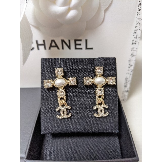 CHANEL - 【ご専用】新品未使用♡CHANEL シャネル ピアス クロス