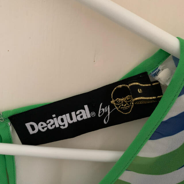 DESIGUAL(デシグアル)のDesigual  アンサンブル　S レディースのトップス(カットソー(半袖/袖なし))の商品写真