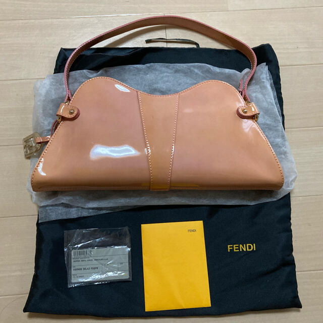 バッグ【送料込】FENDI フェンディ　エナメル　ピンク　ハンドバッグ