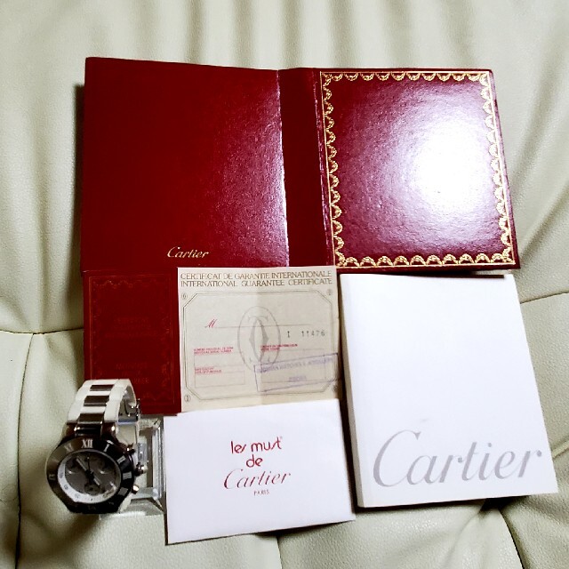 Cartier(カルティエ)のCartier カルティエ クロノスカフ マスト21 ホワイト メンズ メンズの時計(腕時計(アナログ))の商品写真