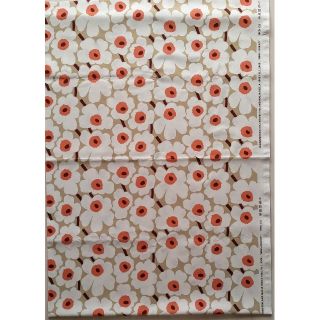 マリメッコ(marimekko)の【kawauso様専用】マリメッコ　ミニウニッコ ファブリック　生地　50cm(生地/糸)