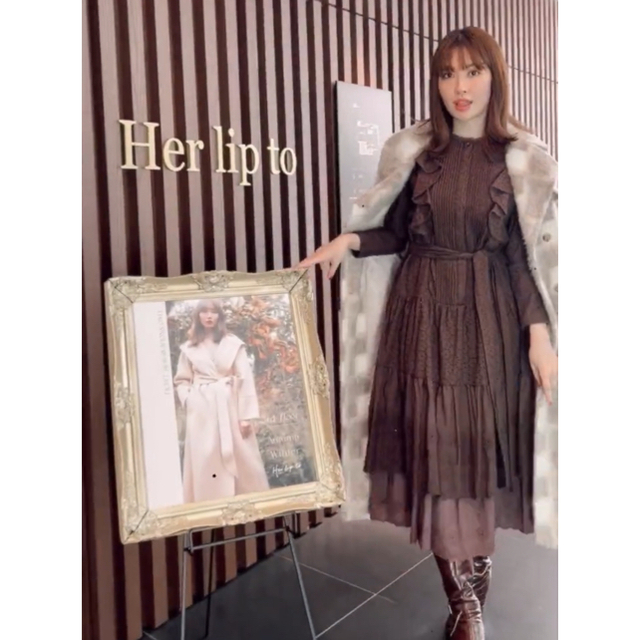 herlipto Two-Tone Ruffled Lace Dress 新品の通販 by ♡｜ラクマ