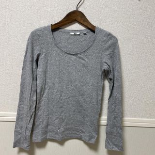 ユニクロ(UNIQLO)のUNIQLOのトップス(Tシャツ(長袖/七分))