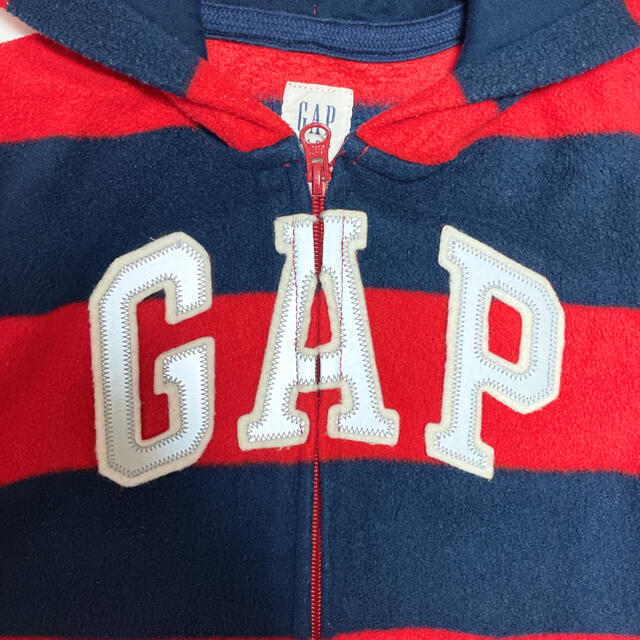 GAP Kids(ギャップキッズ)のギャップキッズ GapKids フリースパーカー 男の子 110 120 秋冬 キッズ/ベビー/マタニティのキッズ服男の子用(90cm~)(ジャケット/上着)の商品写真