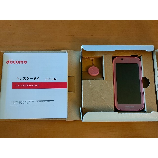 SHARP(シャープ)の【超美品・SIMロック解除済み】キッズケータイ　ドコモ　SH-03M ピンク スマホ/家電/カメラのスマートフォン/携帯電話(スマートフォン本体)の商品写真