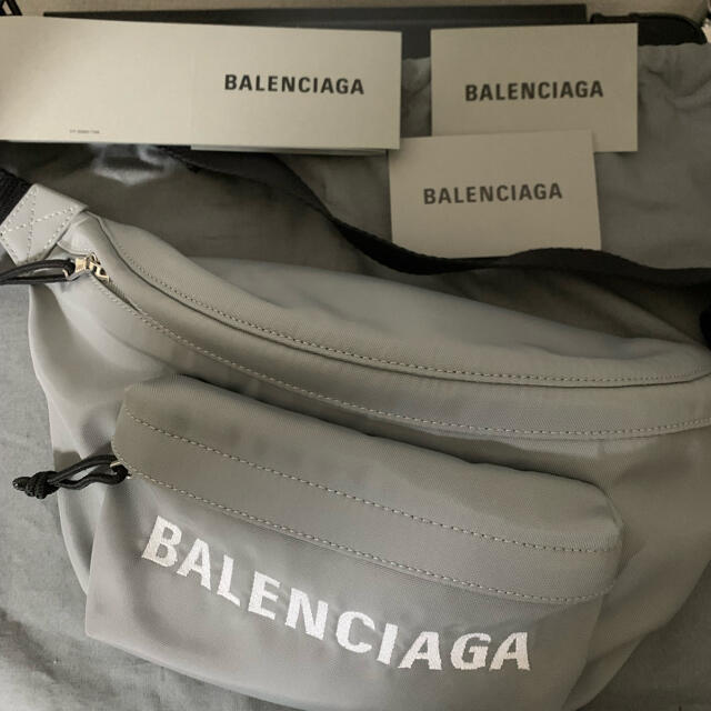 Balenciaga - 極美品！バレンシアガ　ボディバック