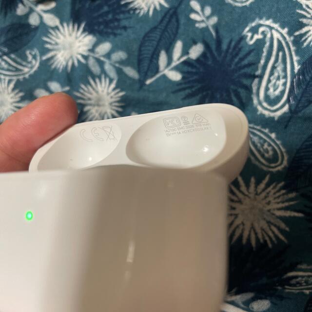 Apple(アップル)のAirPods Pro  スマホ/家電/カメラのオーディオ機器(ヘッドフォン/イヤフォン)の商品写真