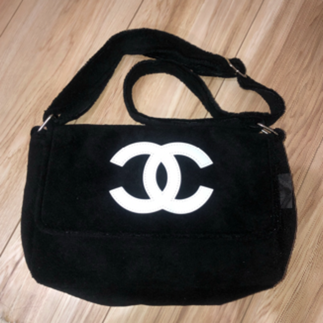 CHANEL - 【新品】シャネル ノベルティー ショルダーバッグの通販 by ...