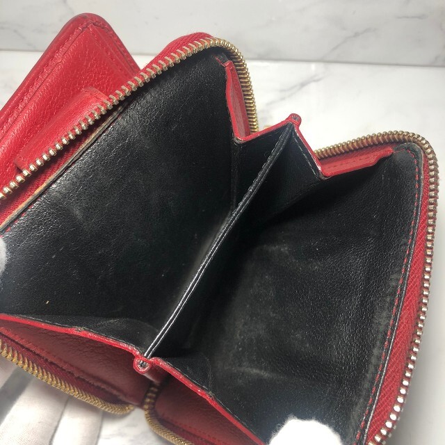 Saint Laurent(サンローラン)の【激安】イヴサンローラン YvesSaintLaurent 二つ折り財布 レッド レディースのファッション小物(財布)の商品写真