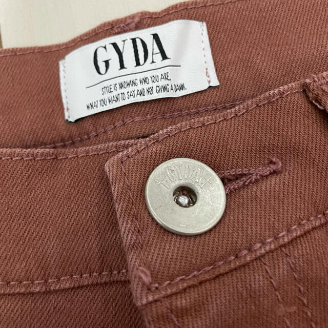 GYDA(ジェイダ)の美品　サイハイリップドカラーパンツ　ダメージスキニー レディースのパンツ(スキニーパンツ)の商品写真