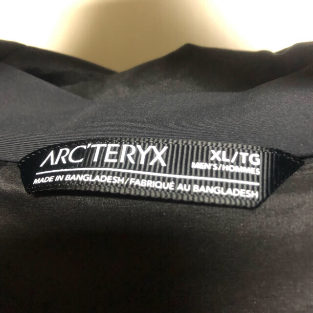 ARC'TERYX(アークテリクス)のアークテリクス  ビームス  別注 Atom AR Hoodie XL   メンズのジャケット/アウター(マウンテンパーカー)の商品写真