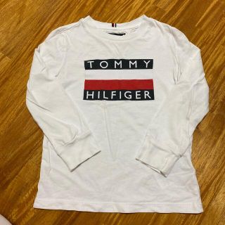 トミーヒルフィガー(TOMMY HILFIGER)のトミーヒルヒュガー　男の子　長袖Ｔシャツ　ロンT  ブランド子供服　アメカジ(Tシャツ/カットソー)