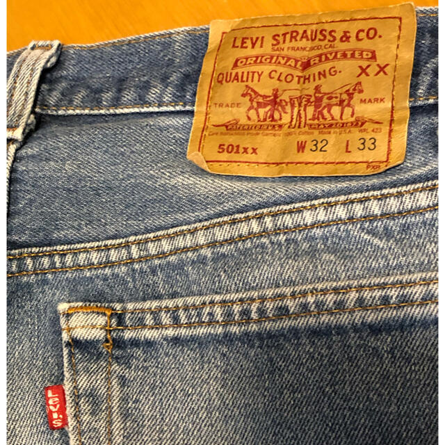 Levi's(リーバイス)のLevi's リーバイス ジーンズ 501xx W32 L33 ダメージあり メンズのパンツ(デニム/ジーンズ)の商品写真