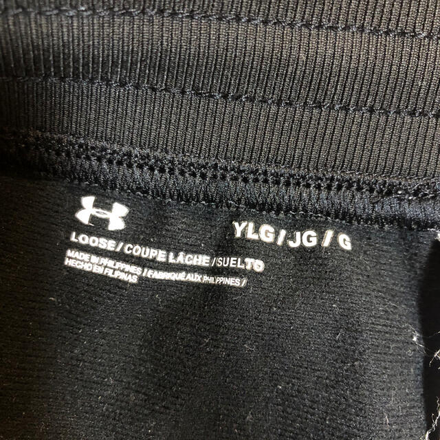 UNDER ARMOUR(アンダーアーマー)のアンダーアーマ  トレーニングパンツ黒150 キッズ/ベビー/マタニティのキッズ服男の子用(90cm~)(パンツ/スパッツ)の商品写真