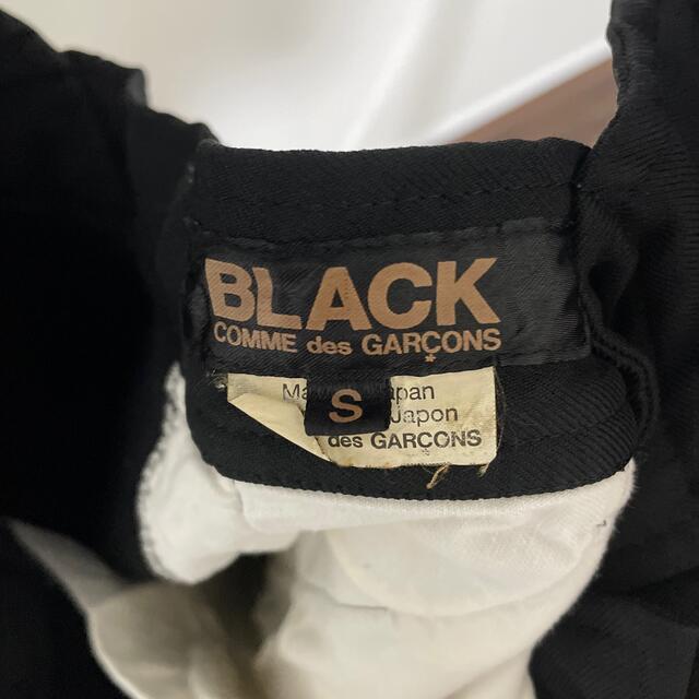 BLACK COMME des GARCONS(ブラックコムデギャルソン)のBLACK comme des garcons サスペンダーショーツ メンズのパンツ(ショートパンツ)の商品写真