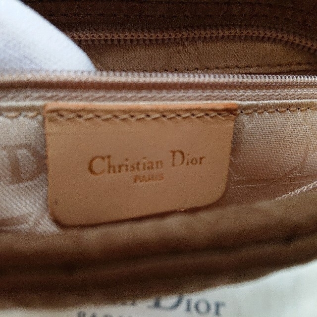 Christian Dior(クリスチャンディオール)の★Christian Dior レディオール チャーム★ハンドバッグ カナージュ レディースのバッグ(ハンドバッグ)の商品写真