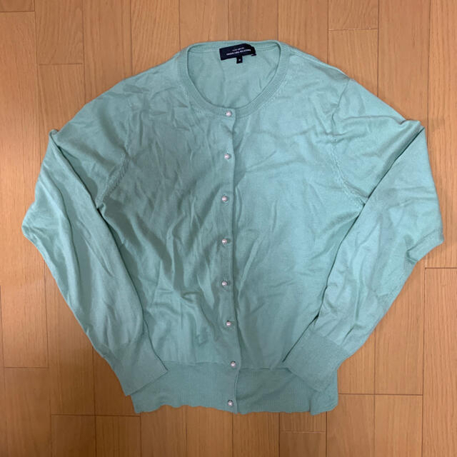 UNITED ARROWS green label relaxing(ユナイテッドアローズグリーンレーベルリラクシング)のgreen label relaxing フェイクパールボタンカーディガン レディースのトップス(カーディガン)の商品写真