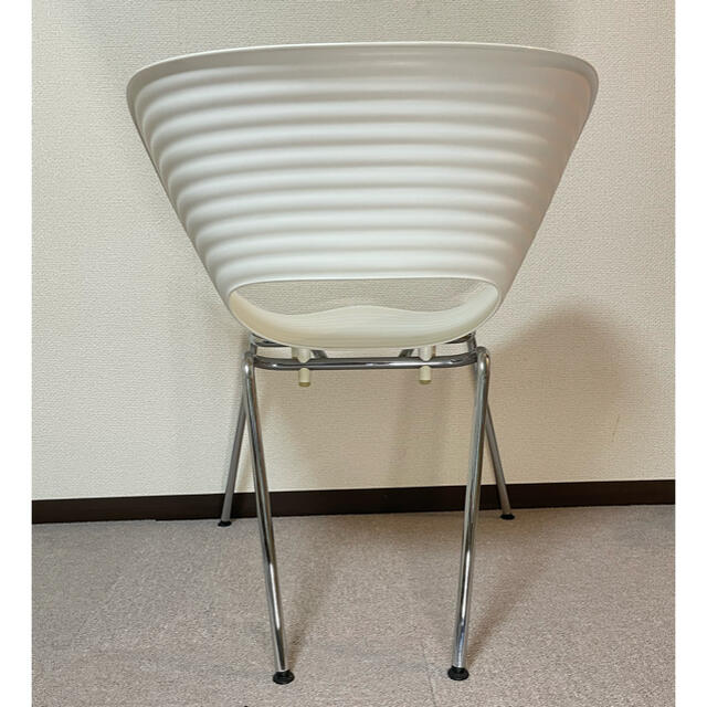 vitraヴィトラ トムバックチェア  ロン・アラッドデザイン 定価4万 インテリア/住まい/日用品の椅子/チェア(ダイニングチェア)の商品写真