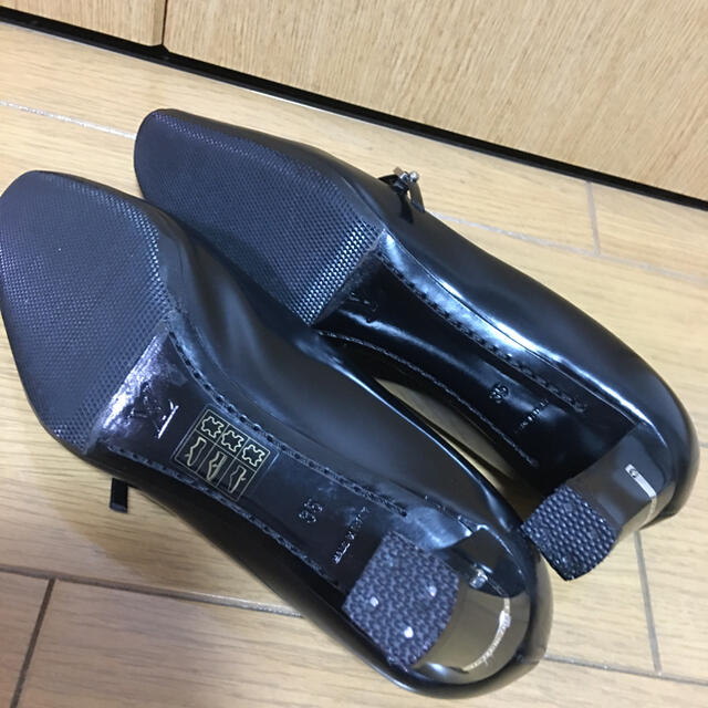 LOUIS VUITTON(ルイヴィトン)のルイヴィトン黒パンプス35中古美品 レディースの靴/シューズ(ハイヒール/パンプス)の商品写真