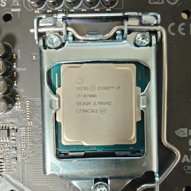 intel i7 8700k 殻割熊グリス マザーボード z370 taichi