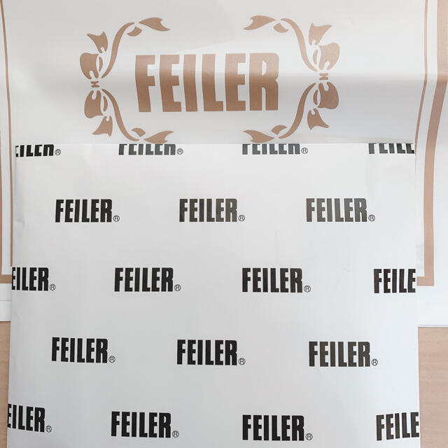 FEILER(フェイラー)のフェイラーハンカチ　「スプリントホース」　ベージュ　新品 レディースのファッション小物(ハンカチ)の商品写真