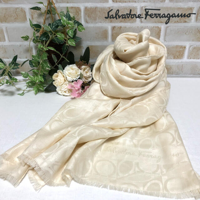 Salvatore Ferragamo カシミヤ ストール-