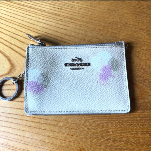 COACH(コーチ)のCOACH  パスケース レディースのファッション小物(パスケース/IDカードホルダー)の商品写真