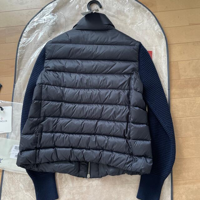 MONCLER(モンクレール)のMONCLER モンクレール  ダウンニットハイネックカーディガン　S ネイビー レディースのジャケット/アウター(ダウンジャケット)の商品写真