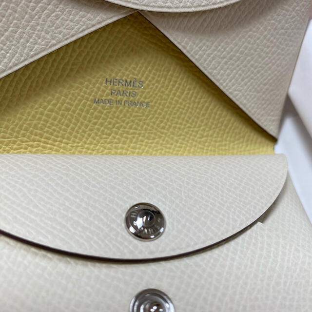 Hermes(エルメス)の新品 HERMES カルヴィ デュオ ナタ ジョーヌナップサン カード  財布 レディースのファッション小物(財布)の商品写真