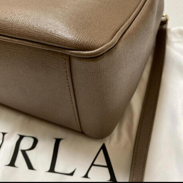 Furla(フルラ)の美品　ＦＵＲＬＡ　フルラ　ハンドバッグ　ショルダーバッグ レディースのバッグ(ショルダーバッグ)の商品写真
