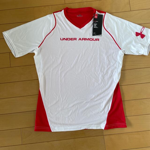 UNDER ARMOUR(アンダーアーマー)のアンダーアーマー　速乾Tシャツ　160 キッズ/ベビー/マタニティのキッズ服男の子用(90cm~)(Tシャツ/カットソー)の商品写真