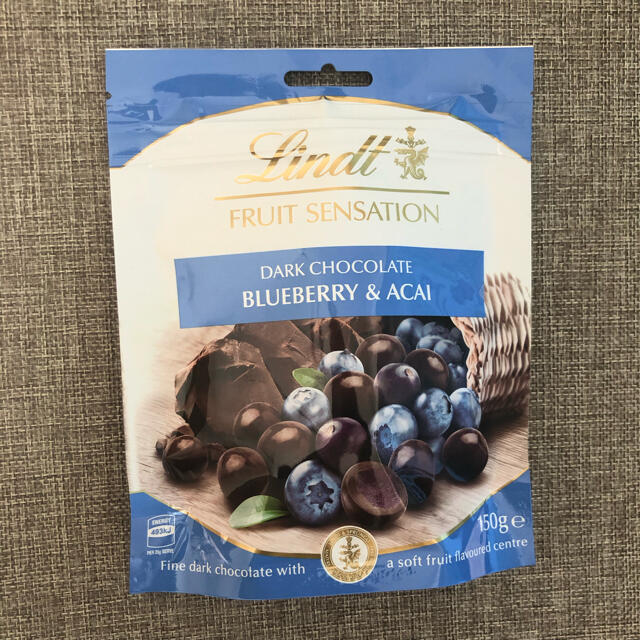 Lindt(リンツ)のリンツ　lindt フルーツセンセーション　fruit sensation 食品/飲料/酒の食品(菓子/デザート)の商品写真