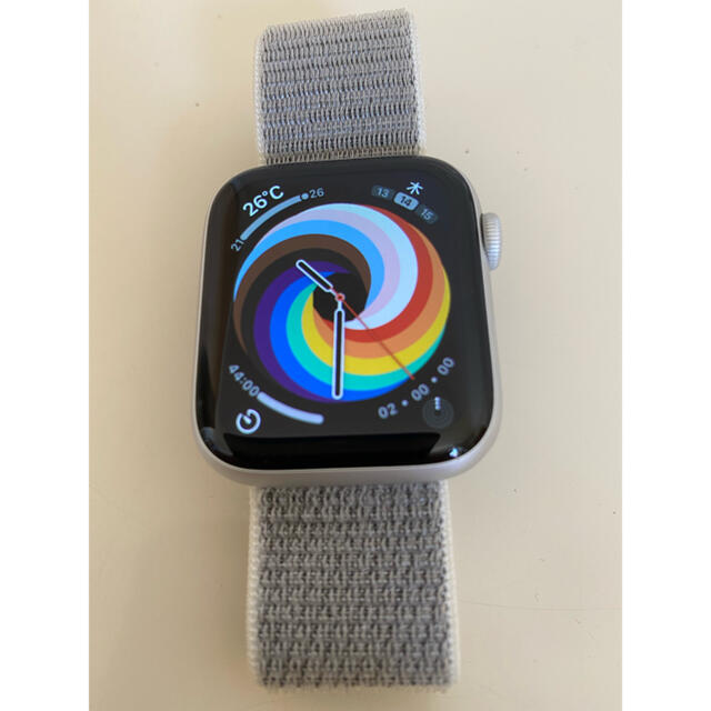 Apple Watch(アップルウォッチ)のApple Watch Series 4  GPS 44mm シルバーアルミ中古 スマホ/家電/カメラのスマートフォン/携帯電話(その他)の商品写真