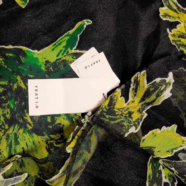 FRAY I.D(フレイアイディー)のfray i.d 新品未使用ミモレロングスカート 花柄 サイズ01 レディースのスカート(ロングスカート)の商品写真