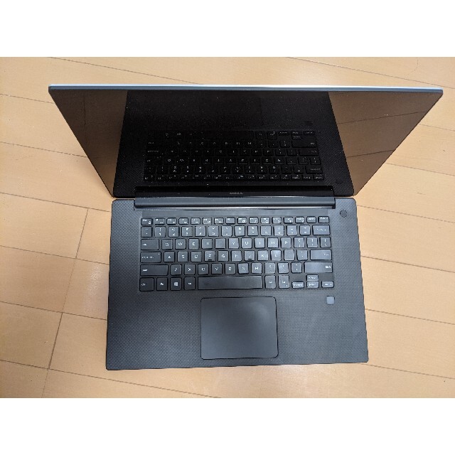 DELL(デル)の[[[ゲーミングPC様専用]]] XPS 15 9560 4k 12gb RAM スマホ/家電/カメラのPC/タブレット(ノートPC)の商品写真