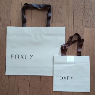 フォクシー(FOXEY)のFOXEY ショップ袋 ２枚、MaxMara ショップ袋 1枚(ショップ袋)