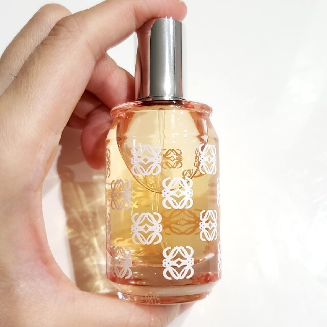 LOEWE(ロエベ)のアイロエベユー30ml★LOEWE コスメ/美容の香水(香水(女性用))の商品写真