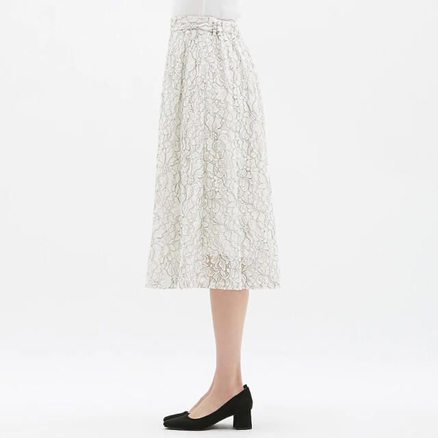 GU(ジーユー)のGU❤︎レースフレアミディスカートGR レディースのスカート(ロングスカート)の商品写真