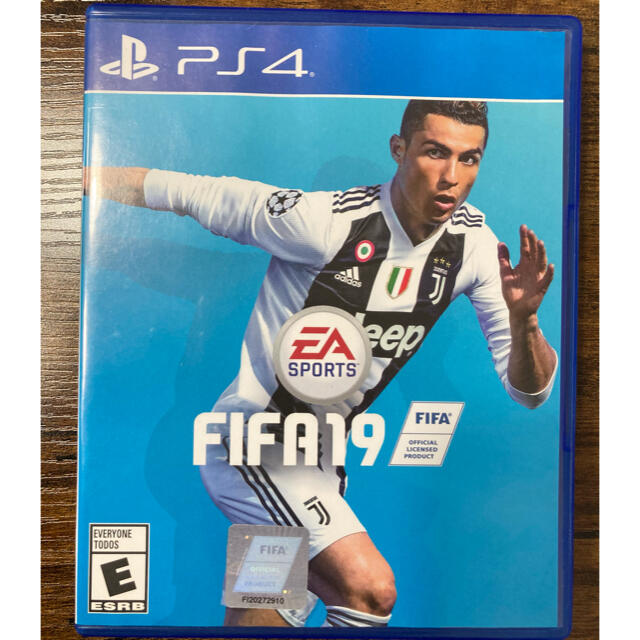 FIFA19 PS4 北米版 エンタメ/ホビーのゲームソフト/ゲーム機本体(家庭用ゲームソフト)の商品写真